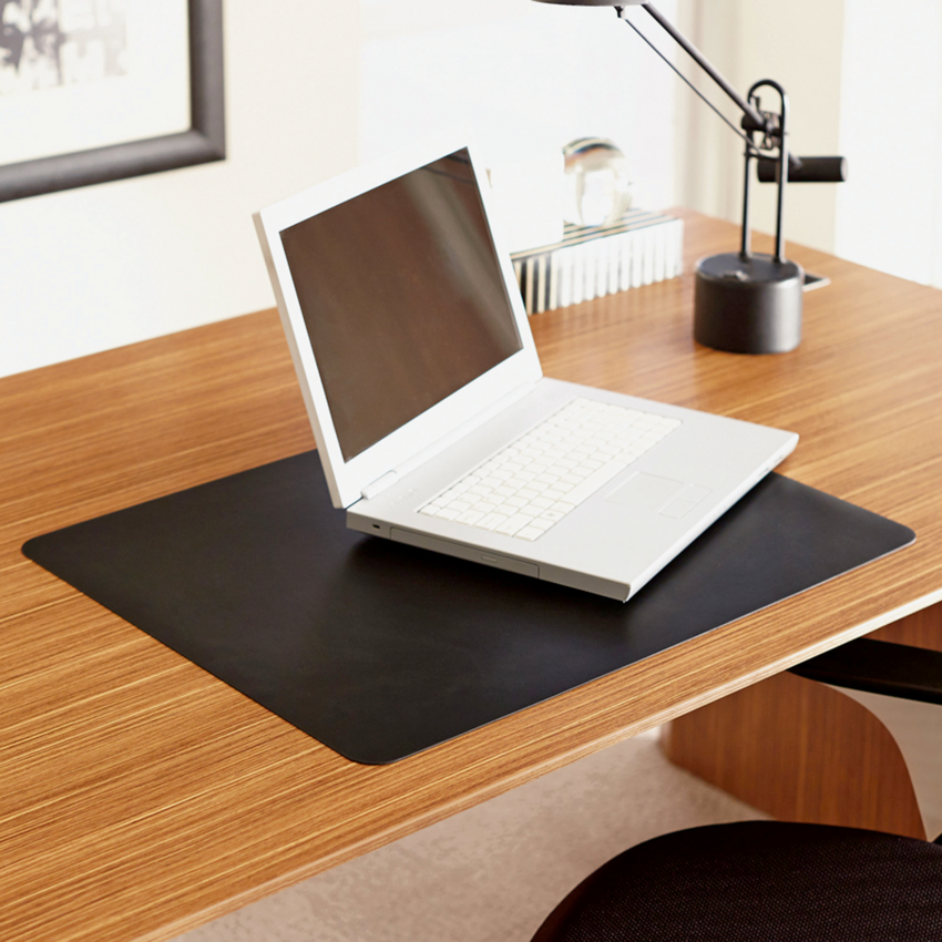 Lorell Desk Pad Anti-Static 19" x 24" Black